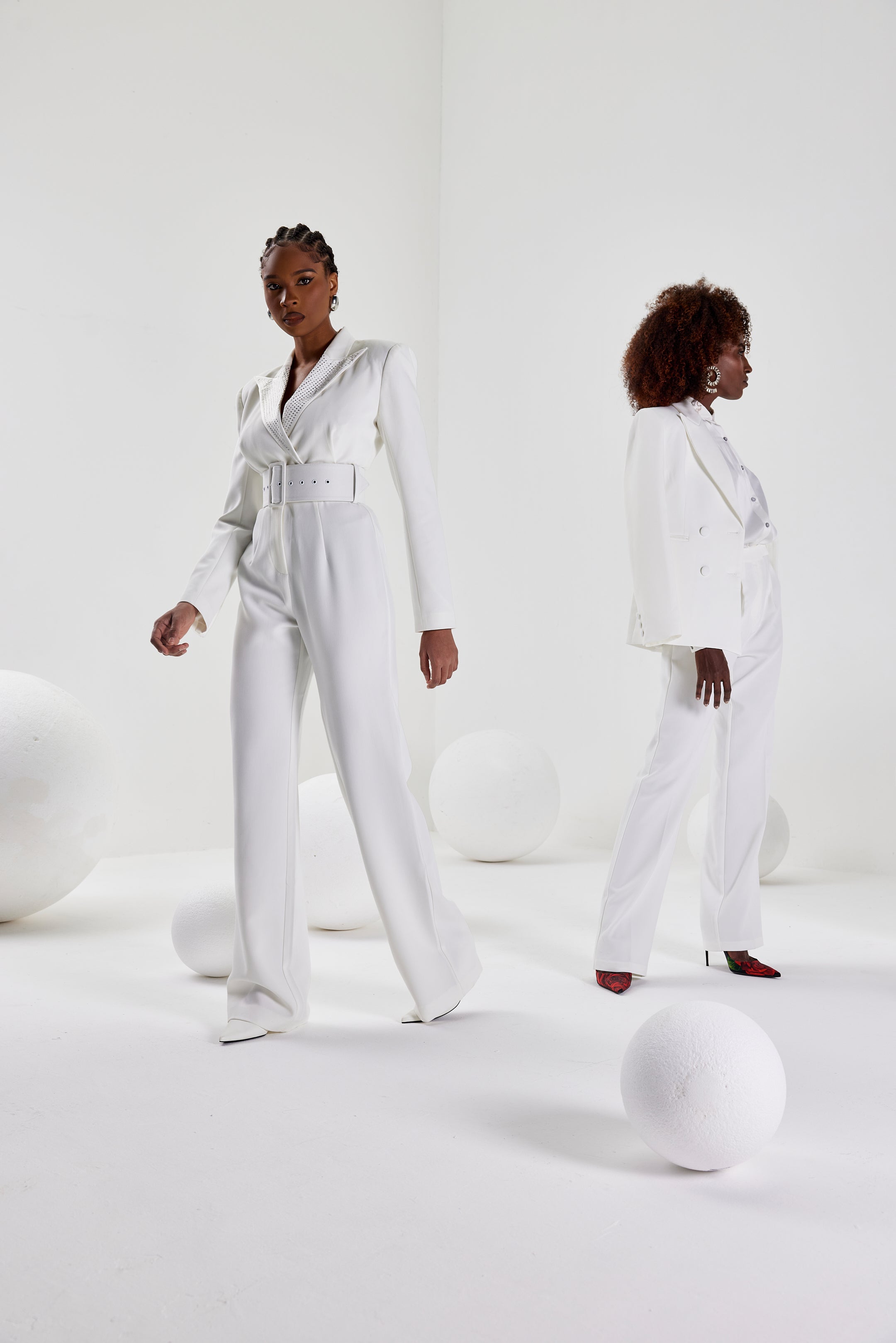 Amaal Rhinestone Collar Crepe Belted Jumpsuit In White