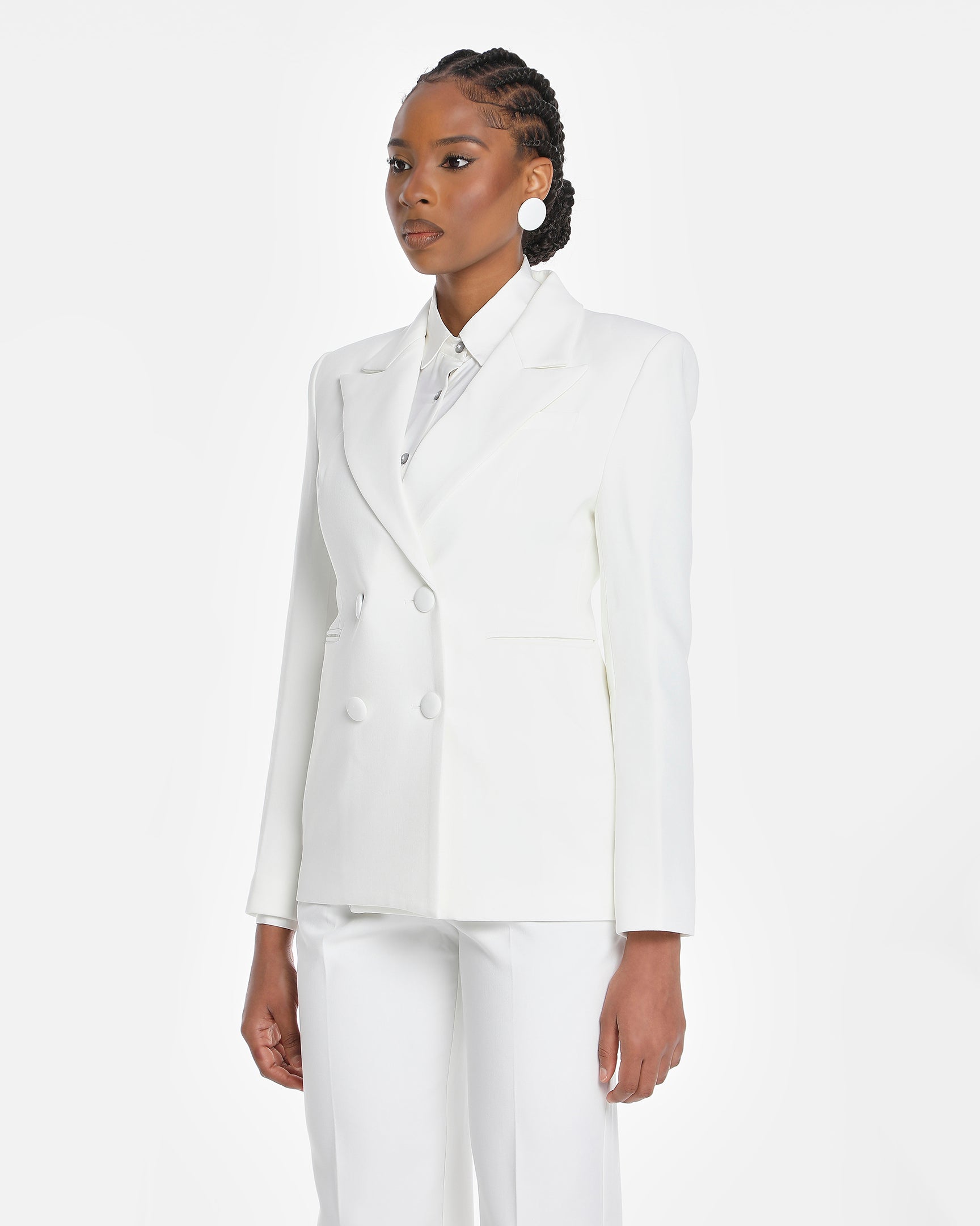 Chikito Crepe Double-Breasted Tailored Suit In White (Blazer & Pants)