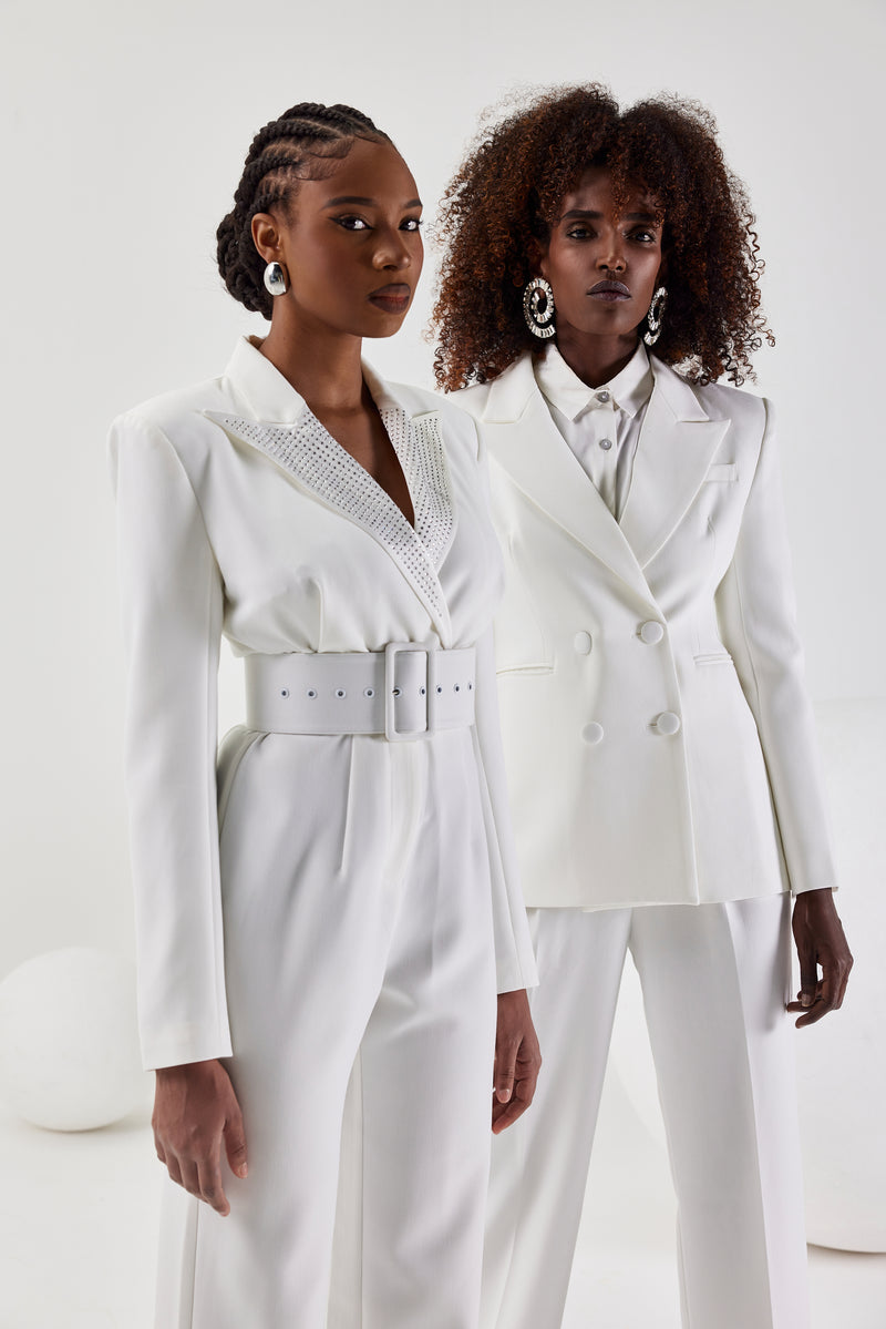 Amaal Crystal Collar Jumpsuit en blanc